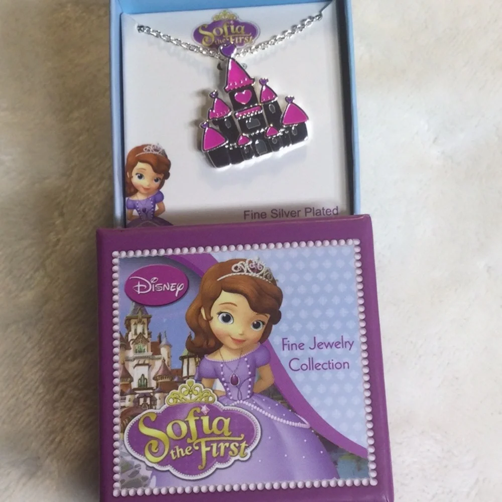 Disney Sophia’s Castle ” Fine Silver Plated Pendant & Necklace